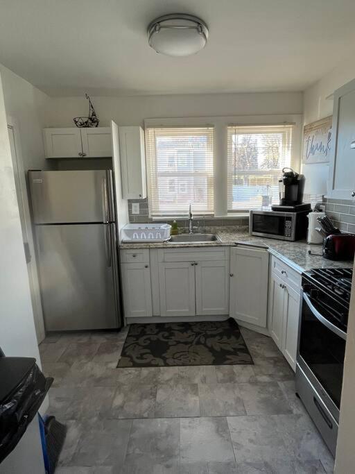Three Bed One Bath Apt 25 Mins To Nyc Belleville Ngoại thất bức ảnh
